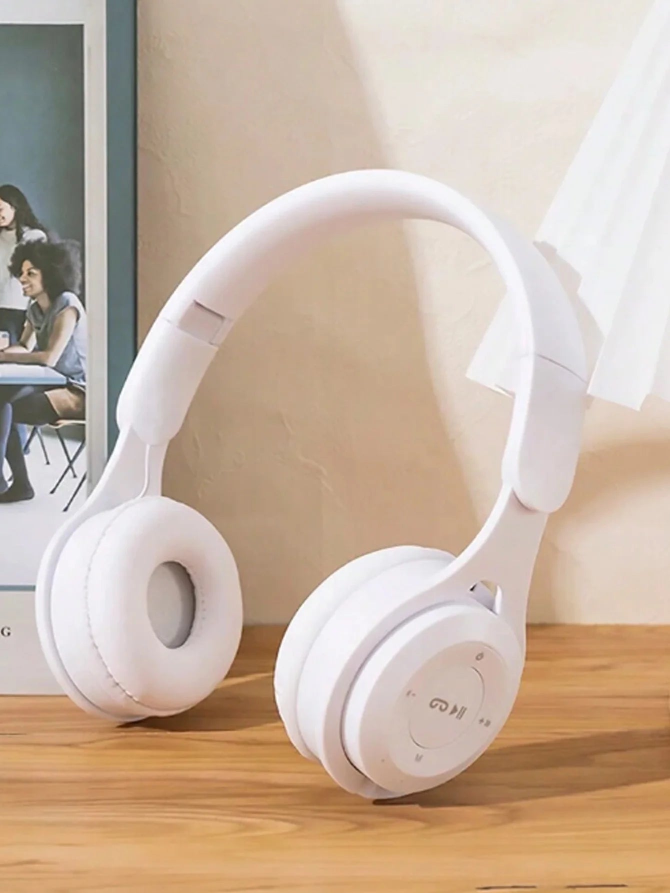 Head-mounted Bluetooth headphones, HiFi sound quality, seamless game delay, foldable portable Bluetooth headphones